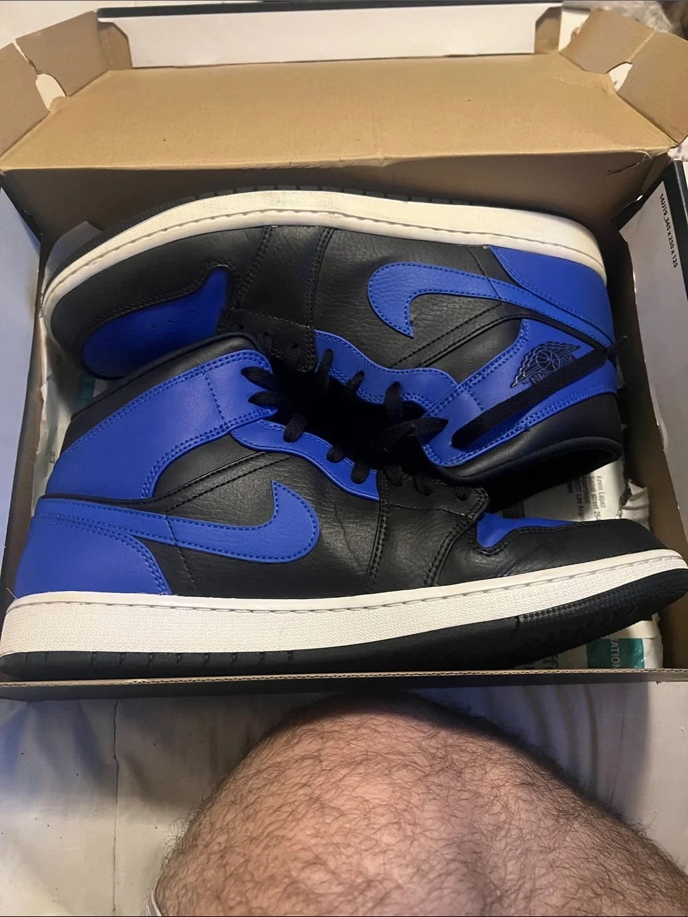 Jordan 1 Mid in Black & Royal Blue